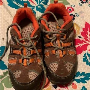 Boys hiking shoe